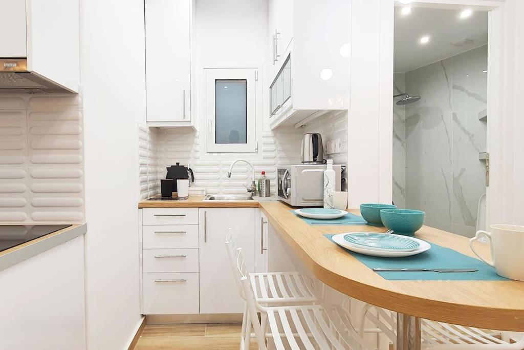 Acropolis Thisio Apartment 2 Bedrooms 2 Bathrooms Athén Kültér fotó